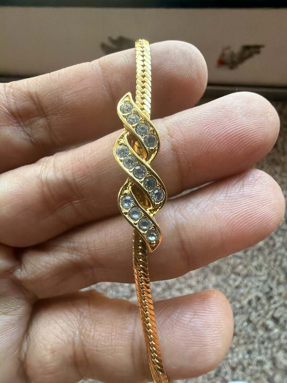 Vintage Avon Gold Tone Herringbone Chain Bracelet with Clear Rhinestone Twist